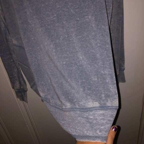 Distressed crew neck lightweight sweatshirt - Picture 4 of 5